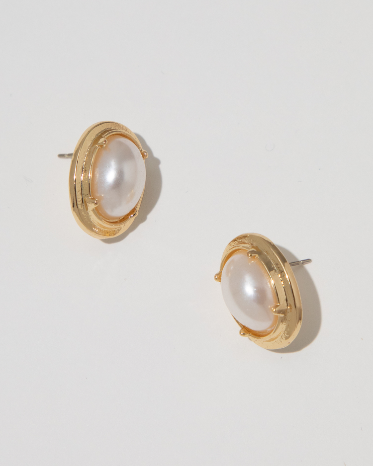 Oval Pearl Stud Earrings