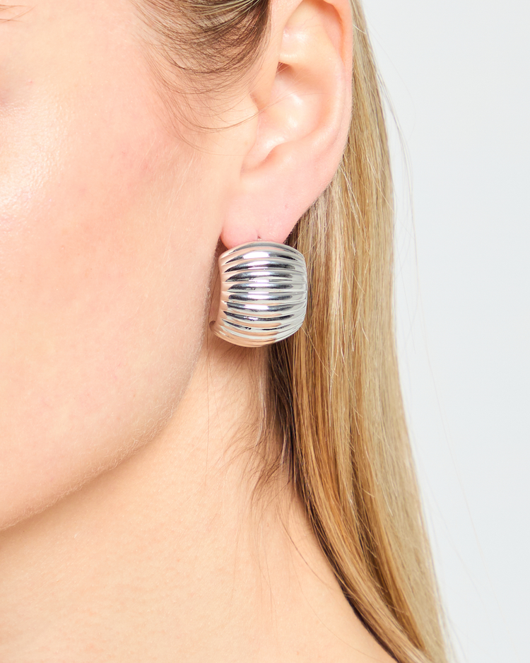 Chunky Ribbed Hoops