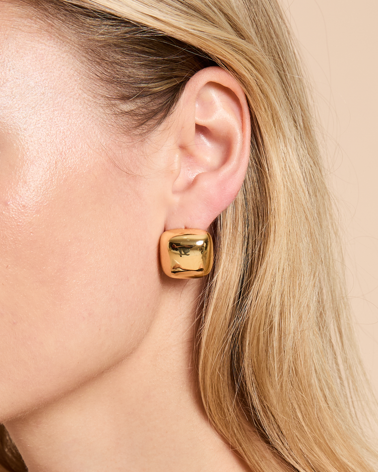 Puffed Square Stud Earrings