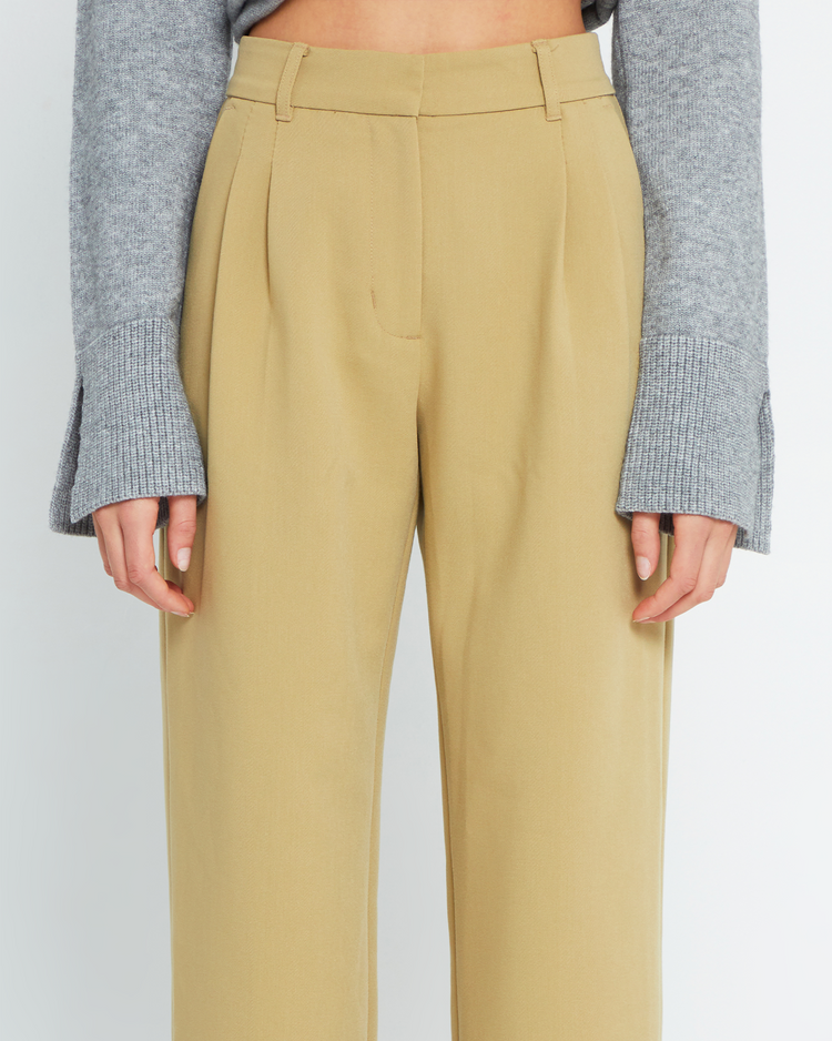 Gia Pant